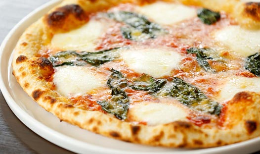 Margherita(Basil,mozzarella cheese,tomato sauce)