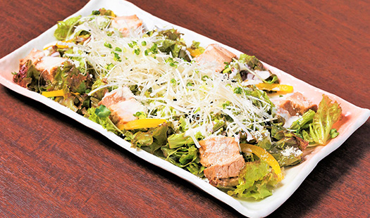 豚角煮のシーザーサラダ 1,280円