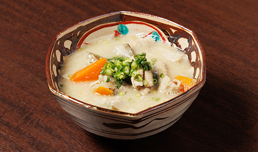 多満自慢の酒粕もつ煮 750円